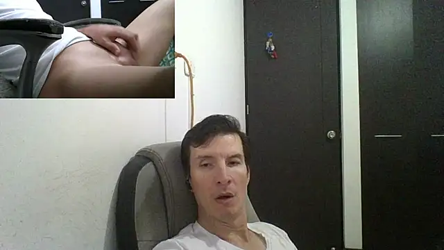 Snapshot of fieryloves chatting on 02.20.25 fieryloves online show from 02.20.25