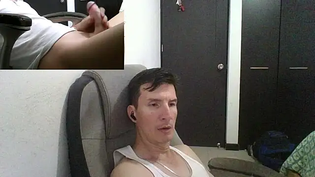 Snapshot of fieryloves chatting on 02.24.25 fieryloves online show from 02.24.25