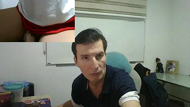 Snapshot of fieryloves chatting on 03.17.25 fieryloves online show from 03.17.25