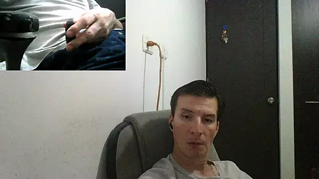 Snapshot of fieryloves chatting on 03.18.25 fieryloves online show from 03.18.25