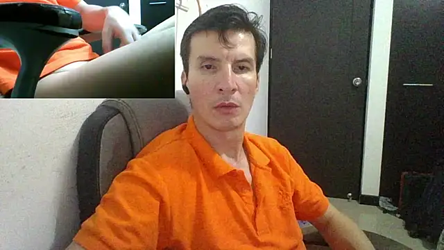 Snapshot of fieryloves chatting on 03.20.25 fieryloves online show from 03.20.25