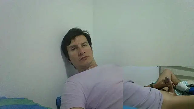 Snapshot of fieryloves chatting on 10.04.25 fieryloves online show from 10.04.25