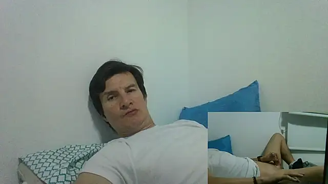 Snapshot of fieryloves chatting on 10.13.25 fieryloves online show from 10.13.25