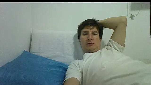 Snapshot of fieryloves chatting on 10.21.25 fieryloves online show from 10.21.25