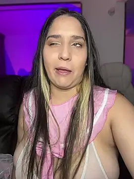 Snapshot of valentina_jonnes1 chatting on 03.16.25 valentina jonnes1 online show from 03.16.25