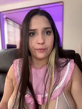 Snapshot of valentina_jonnes1 chatting on 03.16.25 valentina jonnes1 online show from 03.16.25