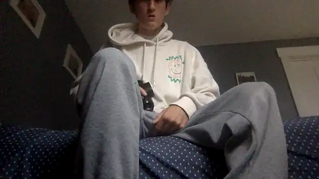 Snapshot of KittingGrappler chatting on 11.11.25 KittingGrappler online show from 11.11.25