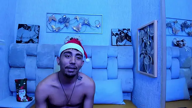 Snapshot of Annyeli chatting on 12.24.24 Annyeli online show from 12.24.24