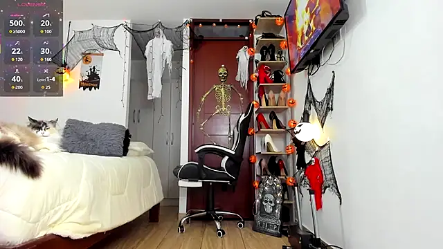 SophieBaker   online show from 10.09.25