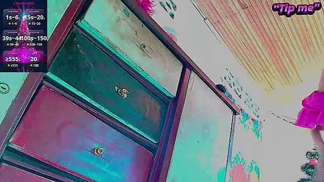 Snapshot of Angel-dust09 chatting on 12.08.24 Angel-dust09 online show from 12.08.24