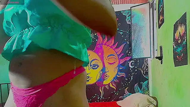 Snapshot of Angel-dust09 chatting on 02.23.25 Angel-dust09 online show from 02.23.25