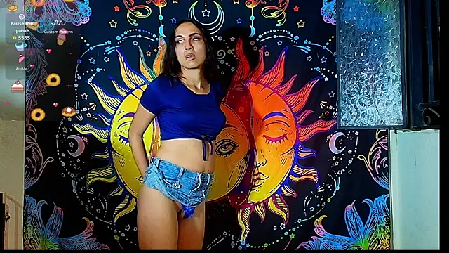 Snapshot of Angel-dust09 chatting on 09.19.25 Angel-dust09 online show from 09.19.25