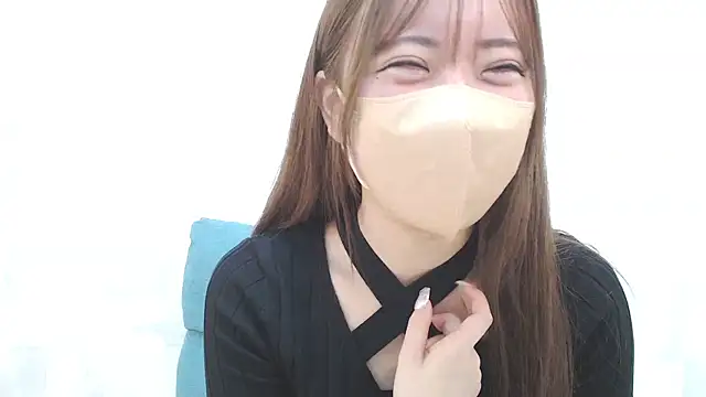 Snapshot of LOVE_MOMO_LOVE chatting on 12.14.24 LOVE MOMO LOVE online show from 12.14.24