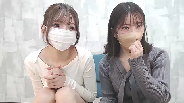 Snapshot of LOVE_MOMO_LOVE chatting on 01.31.25 LOVE MOMO LOVE online show from 01.31.25