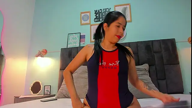 DulceAurora   online show from 02.04.25