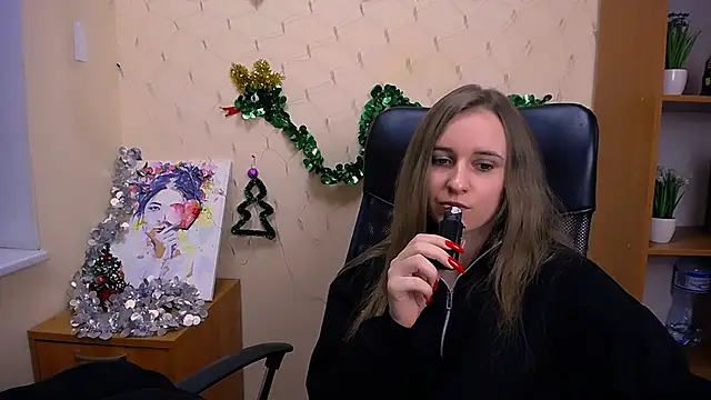 Snapshot of _Nicole_new chatting on 12.24.24  Nicole new online show from 12.24.24