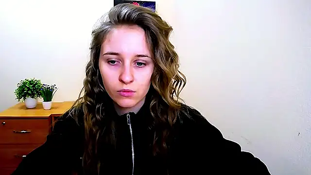 Snapshot of _Nicole_new chatting on 02.06.25  Nicole new online show from 02.06.25