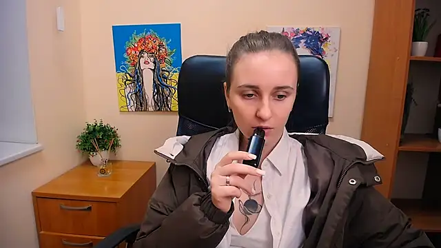 Snapshot of _Nicole_new chatting on 03.04.25  Nicole new online show from 03.04.25