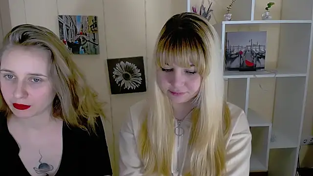 Snapshot of _Nicole_new chatting on 03.13.25  Nicole new online show from 03.13.25