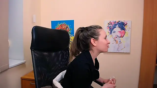 Snapshot of _Nicole_new chatting on 03.14.25  Nicole new online show from 03.14.25