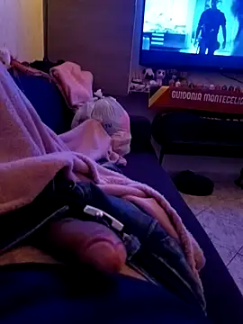 Snapshot of Stalllonesex chatting on 02.15.25 Stalllonesex online show from 02.15.25