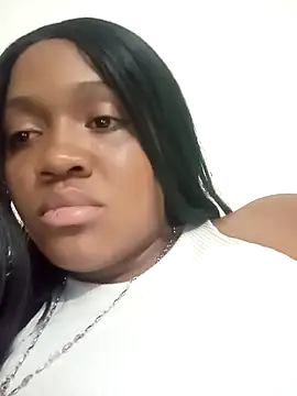 Snapshot of katia_palmer2_ chatting on 10.29.25 katia palmer2  online show from 10.29.25