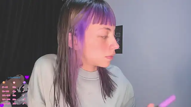 Snapshot of MiaGoth_ chatting on 09.12.25 MiaGoth online show from 09.12.25