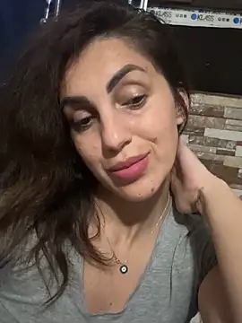 EmaSkyes online show from 10.17.25