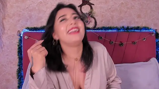 LorenaStevens online show from 12.31.24