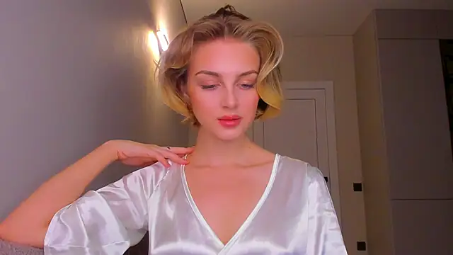 Snapshot of pretty_girlnextdoor chatting on 02.22.25 pretty girlnextdoor online show from 02.22.25