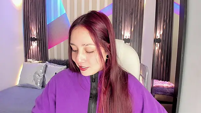 emily layton online show from 11.24.25