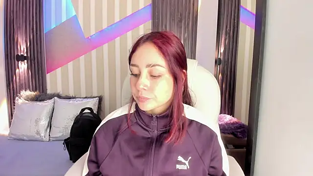 emily layton online show from 11.25.25