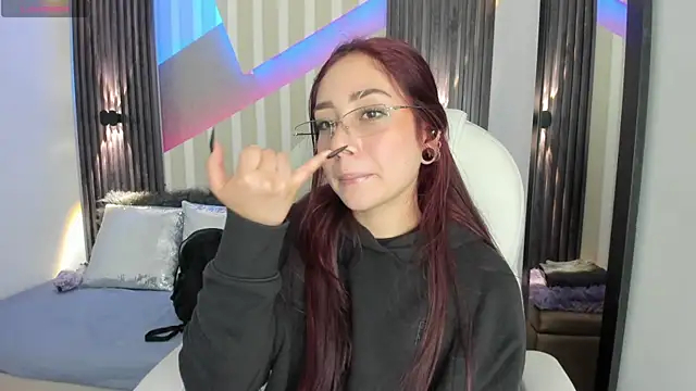 emily layton online show from 11.29.25