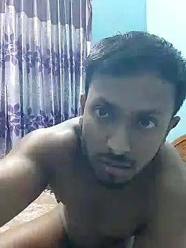 Snapshot of HunkyAriyan chatting on 01.15.25 HunkyAriyan online show from 01.15.25