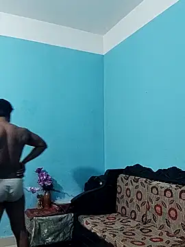 HunkyAriyan online show from 03.07.25