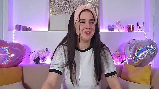 ChristinaMilton online show from 02.13.25