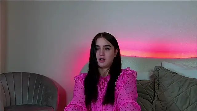 ChristinaMilton online show from 03.05.25