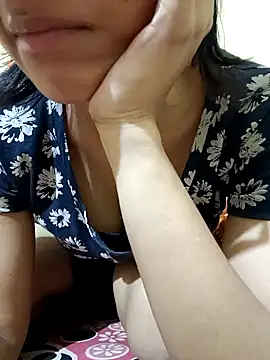 Sanaya 7 online show from 12.04.24