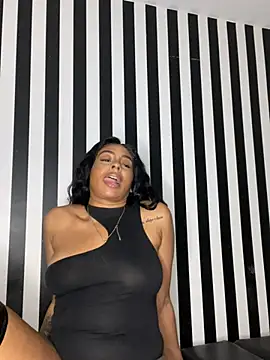 Snapshot of bigbootyjayda chatting on 02.25.25 bigbootyjayda online show from 02.25.25