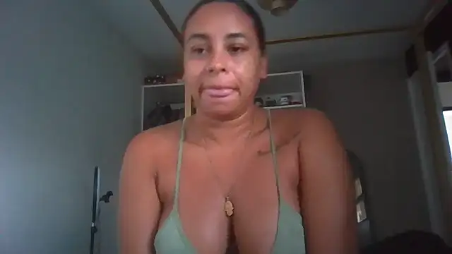 Snapshot of bigbootyjayda chatting on 09.19.25 bigbootyjayda online show from 09.19.25