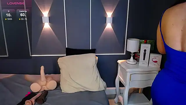 Emmawattsom online show from 12.26.24