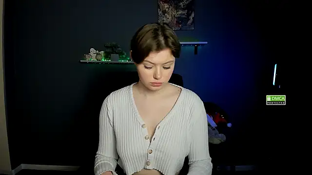 Snapshot of nikole_kitt chatting on 01.28.25 nikole kitt online show from 01.28.25