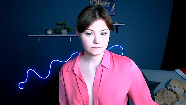 Snapshot of nikole_kitt chatting on 02.08.25 nikole kitt online show from 02.08.25