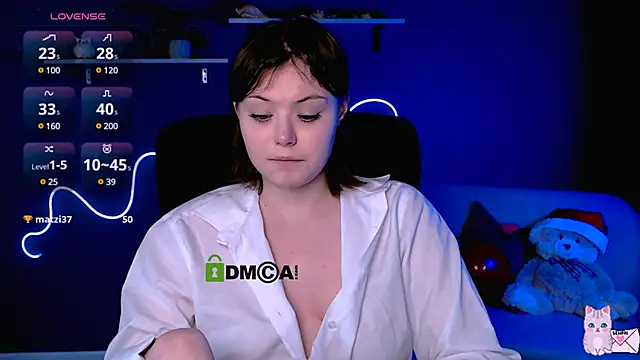 Snapshot of nikole_kitt chatting on 02.20.25 nikole kitt online show from 02.20.25