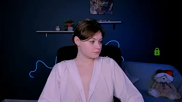 Snapshot of nikole_kitt chatting on 03.02.25 nikole kitt online show from 03.02.25