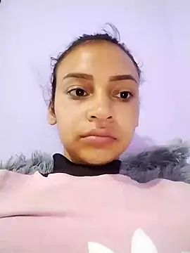 Snapshot of emma_ambar chatting on 03.18.25 emma ambar online show from 03.18.25