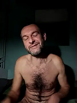 Snapshot of Andrzej-M chatting on 10.03.25 Andrzej-M online show from 10.03.25