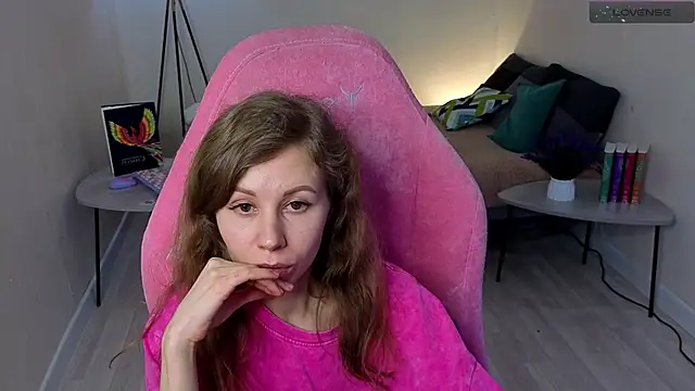 Snapshot of Lill_Mary chatting on 02.07.25 Lill Mary online show from 02.07.25