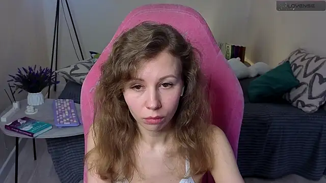 Snapshot of Lill_Mary chatting on 03.16.25 Lill Mary online show from 03.16.25