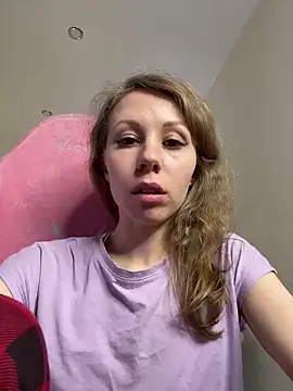Snapshot of Lill_Mary chatting on 03.20.25 Lill Mary online show from 03.20.25